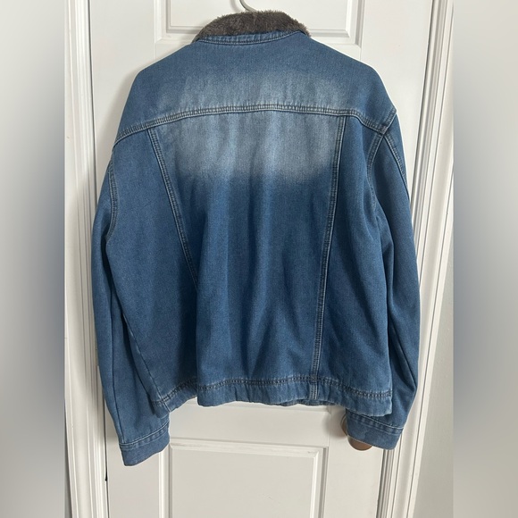 Manfinity Women's Faux Sherpa Lined Denim Jacket - Picture 3 of 3